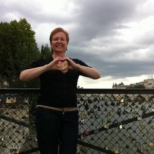 Meet your Posher, Carla